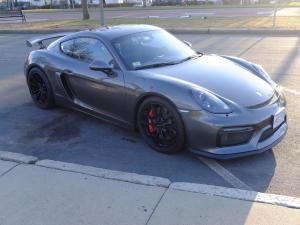 Porsche 718 Cayman GT4 2016 года